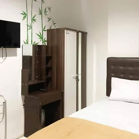 SAS Guest House Mitra RedDoorz At Darmo Park 2 Surabaya-3